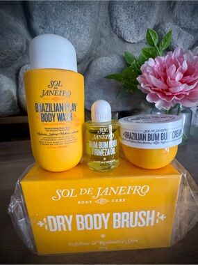 NWT Sol De Janeiro Gift Set Bum Bum Firmeza Oil Brazillian Wash Body Brush